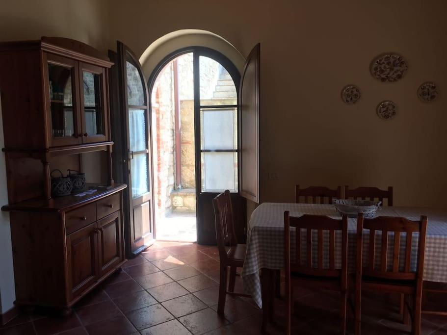 Cozy Home In Countryside Asciano Siena -Renovated! Exterior photo